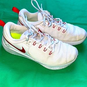 Nike volleyball shoes size 9